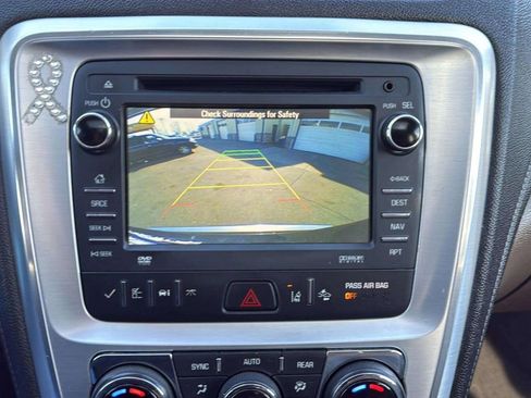 Used 2017 GMC Acadia Limited SLT image 12