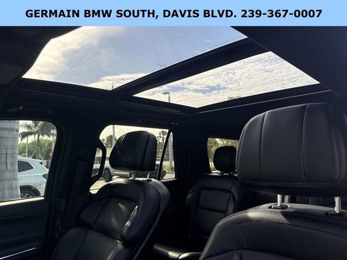 Used 2025 Lincoln Navigator L Reserve w/ Jet Appearance Package image 19