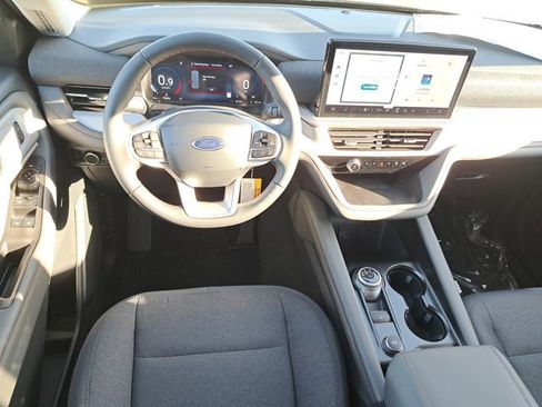 New 2026 Ford Explorer Active image 18