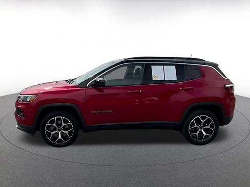 Used 2025 Jeep Compass Limited AWD/4WD image 6