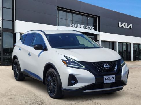 Used 2024 Nissan Murano SV w/ SV Midnight Edition Package FWD image 3