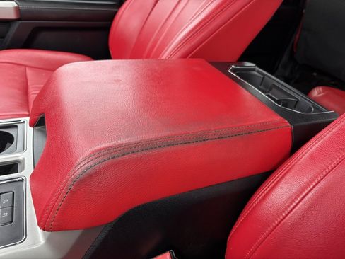 Used 2018 Ford F150 Lariat w/ Equipment Group 502A Luxury image 11