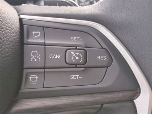 New 2025 Jeep Grand Cherokee Limited w/ Trailer Tow Package image 26