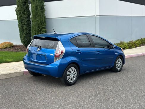 Used 2012 Toyota Prius C Two image 4