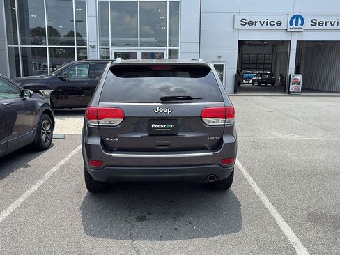 Used 2018 Jeep Grand Cherokee Limited AWD/4WD image 4