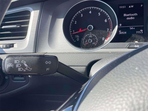 Used 2016 Volkswagen Golf SE w/ Lighting Package image 21