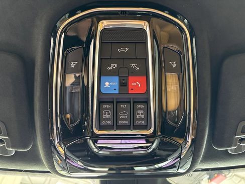 Used 2025 Jeep Grand Cherokee Summit AWD/4WD image 63