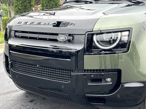 Used 2026 Land Rover Defender 110 X AWD/4WD image 9