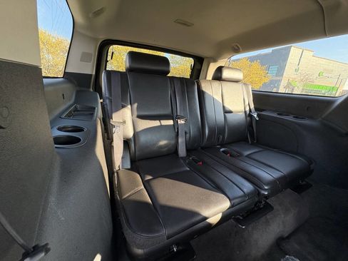 Used 2010 Chevrolet Suburban LTZ AWD/4WD image 23