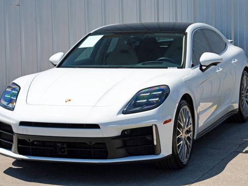 Used 2024 Porsche Panamera 4 image 52