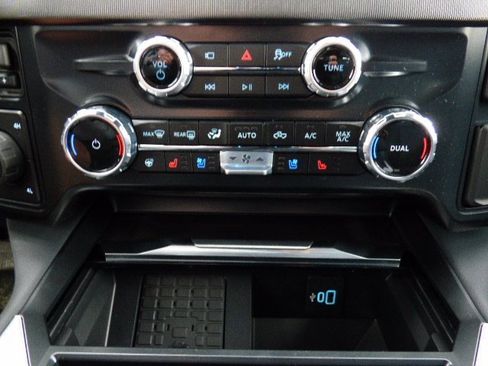 New 2026 Ford F350 Platinum image 17