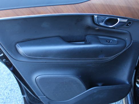 Used 2020 Volvo XC90 T6 Inscription w/ Protection Package Premier image 13