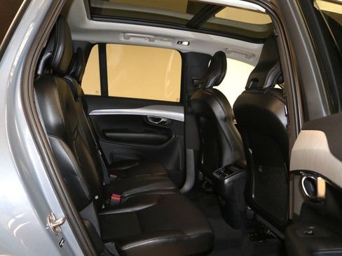 Used 2022 Volvo XC90 T5 Momentum AWD/4WD image 20