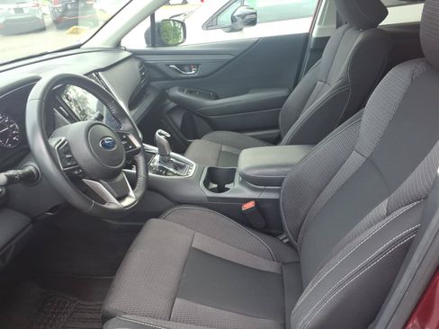 Certified 2022 Subaru Outback Premium AWD/4WD image 7