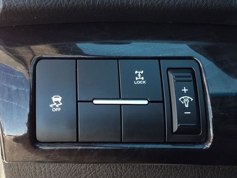 Used 2015 Kia Sorento LX image 29