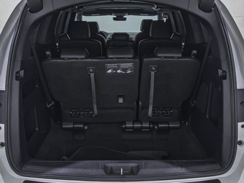 Used 2024 Honda Odyssey Sport image 9