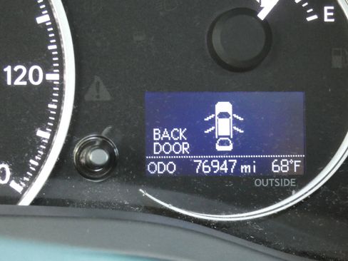 Used 2017 Lexus CT 200h image 68