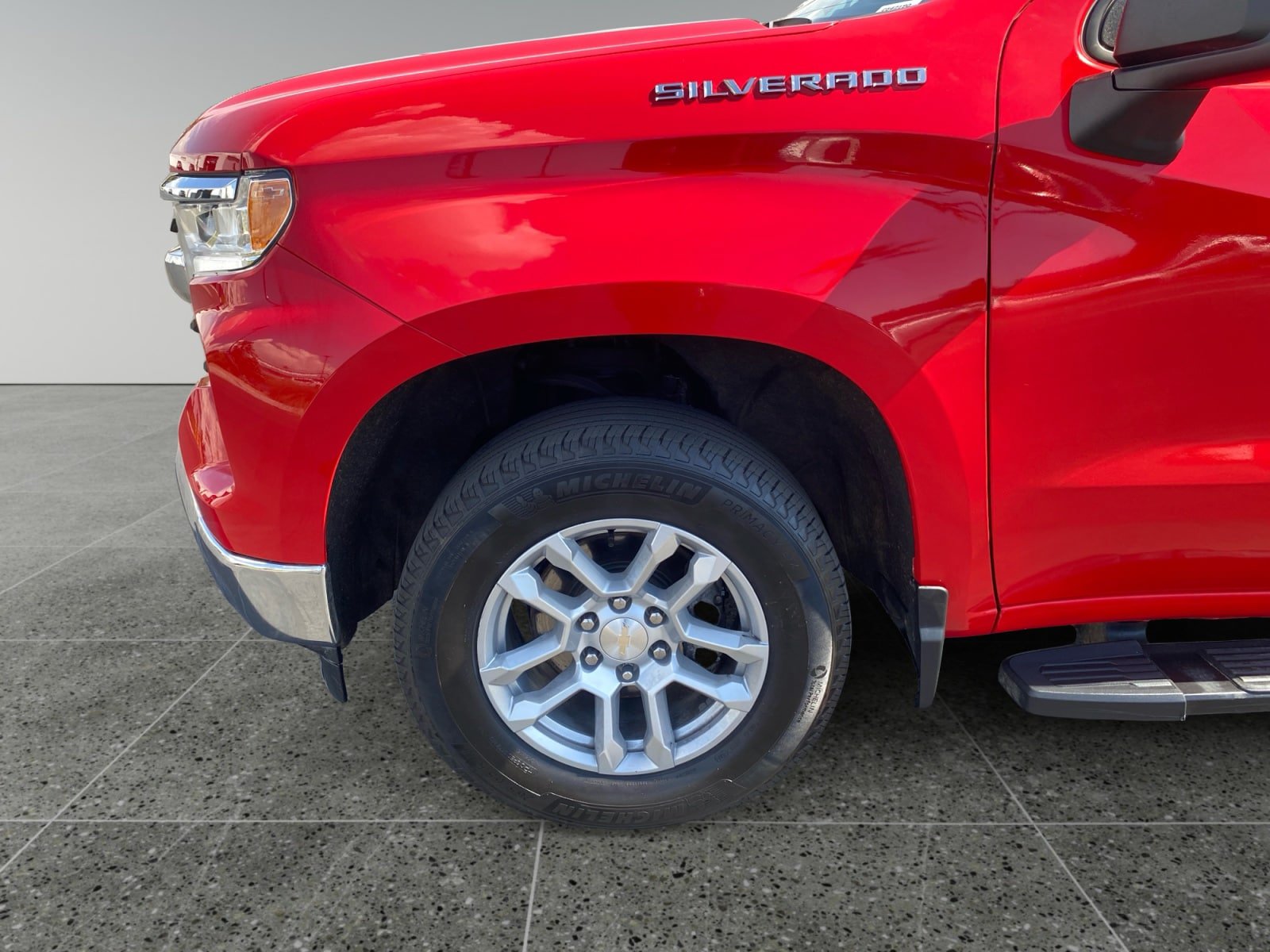 Used 2022 Chevrolet Silverado 1500 LT AWD/4WD image 14
