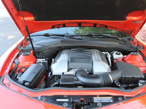 Used 2010 Chevrolet Camaro SS image 38