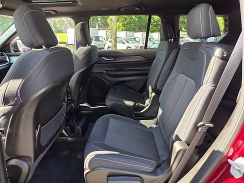 Used 2025 Jeep Grand Cherokee L Laredo w/ Luxury Tech Group I RWD image 11