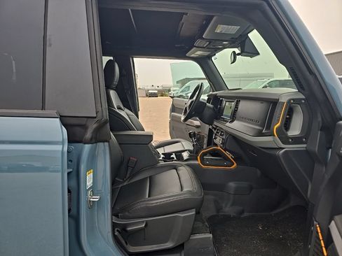 Used 2022 Ford Bronco Badlands AWD/4WD image 12