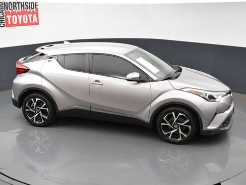Used 2018 Toyota C-HR XLE FWD image 22