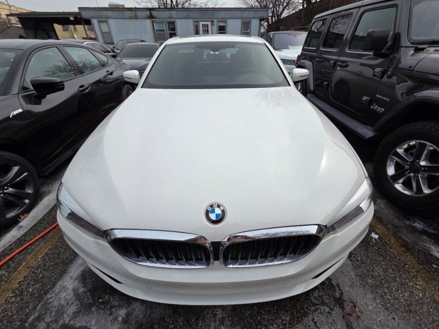 Used 2018 BMW 530e RWD image 2