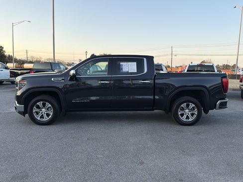 Used 2025 GMC Sierra 1500 SLT image 9