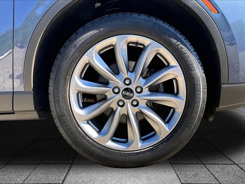 Used 2022 Lincoln Corsair AWD w/ Premium Package image 8