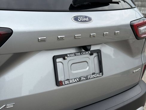 Certified 2023 Ford Escape Active AWD/4WD image 14