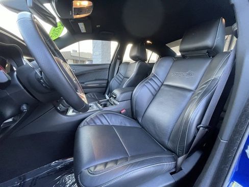 Used 2022 Dodge Charger SRT Hellcat w/ Harman/Kardon Audio Group image 12