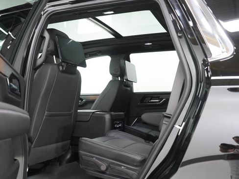 Used 2025 GMC Yukon Denali w/ Denali Reserve Package AWD/4WD image 20