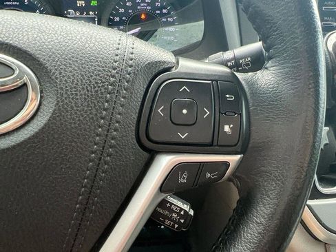 Used 2020 Toyota Sienna XLE Premium image 23