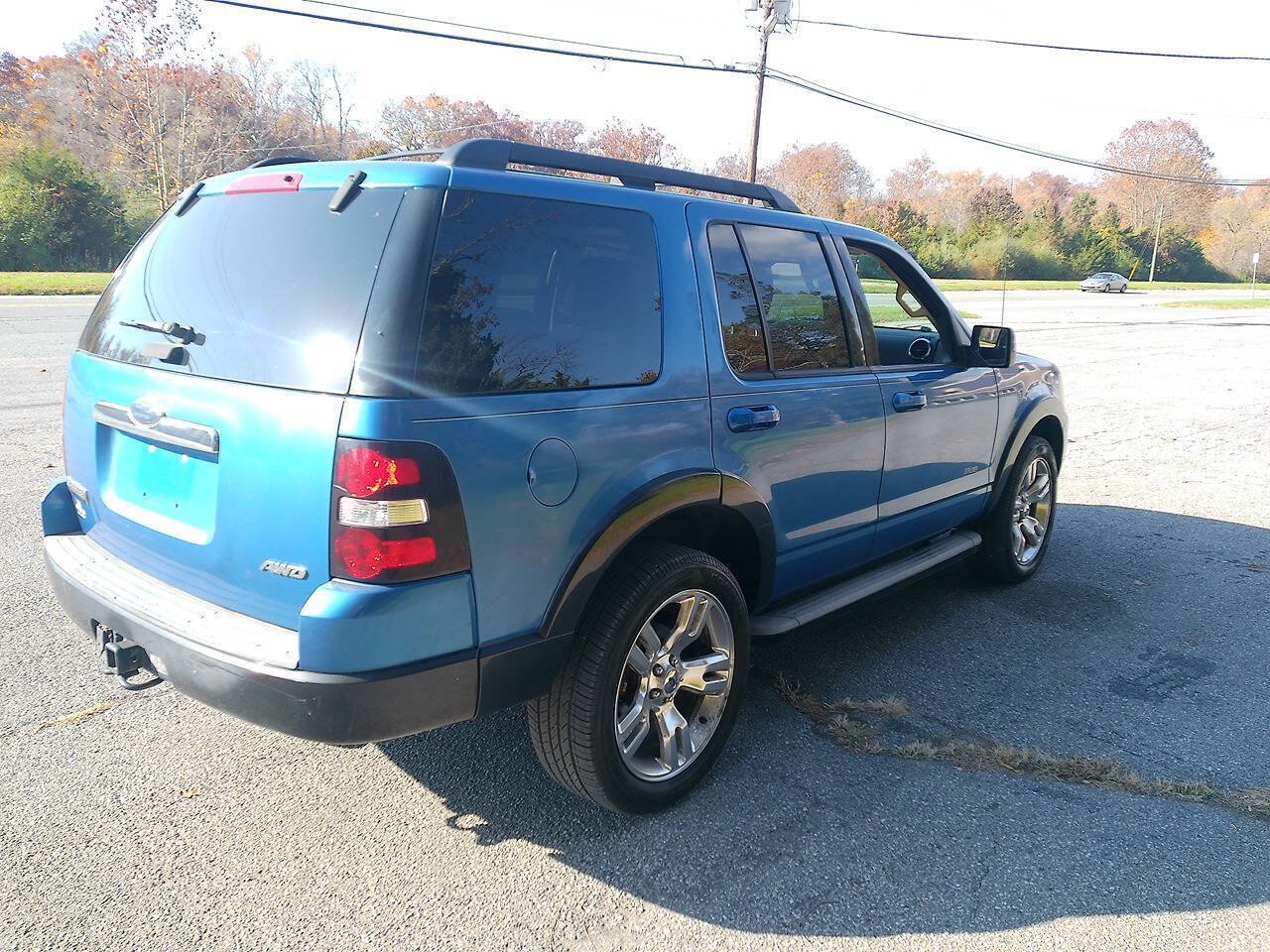 Used 2010 Ford Explorer XLT AWD/4WD image 6