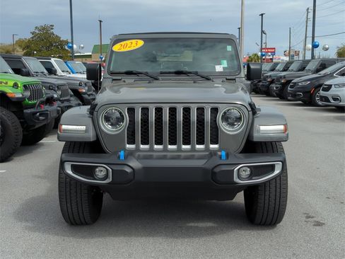 Used 2023 Jeep Wrangler Unlimited Sahara w/ Cold Weather Group image 10