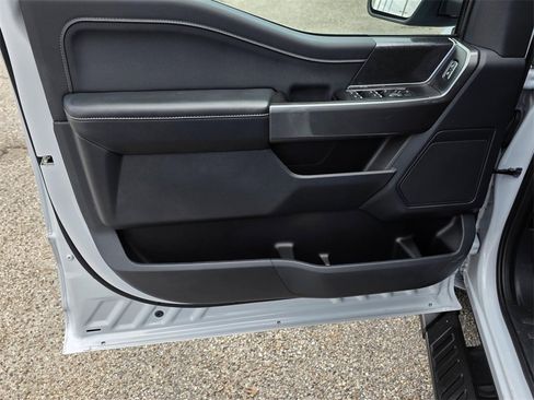 Used 2022 Ford F150 XLT w/ Equipment Group 302A High image 34