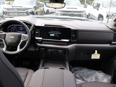 New 2026 Chevrolet Silverado 3500 LTZ w/ LTZ Plus Package AWD/4WD image 19
