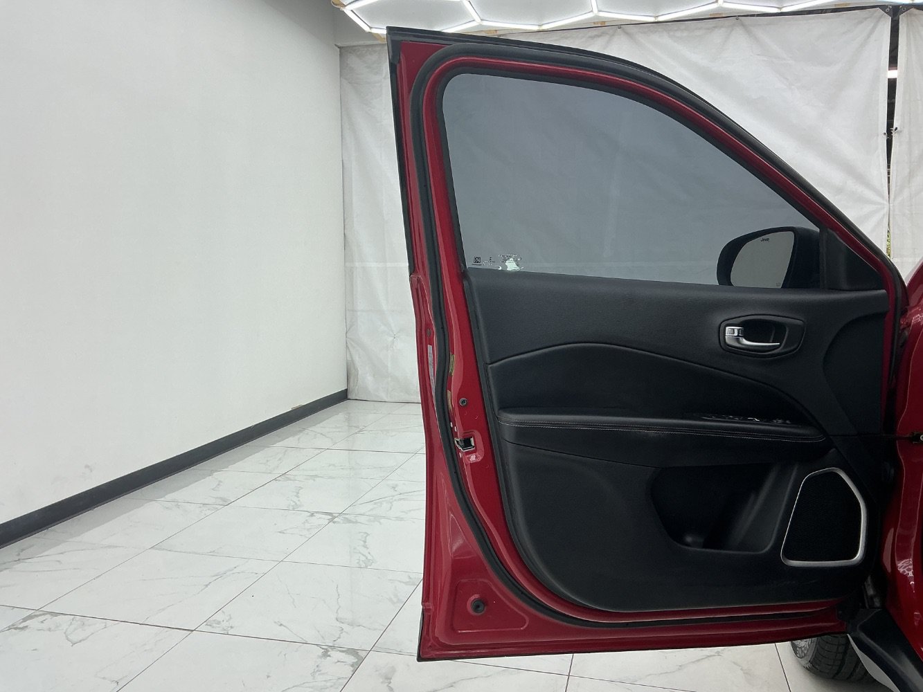 Used 2018 Jeep Compass Sport FWD image 18