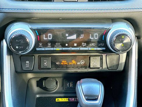 Used 2023 Toyota RAV4 XSE image 9