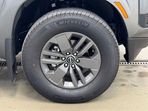 New 2026 Nissan Frontier SV w/ SV Convenience Package AWD/4WD image 4