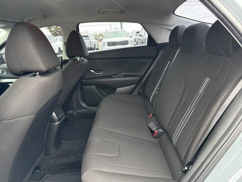 Used 2021 Hyundai Elantra SEL w/ Convenience Package image 19