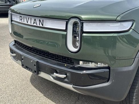 Used 2023 Rivian R1S Adventure AWD/4WD image 10