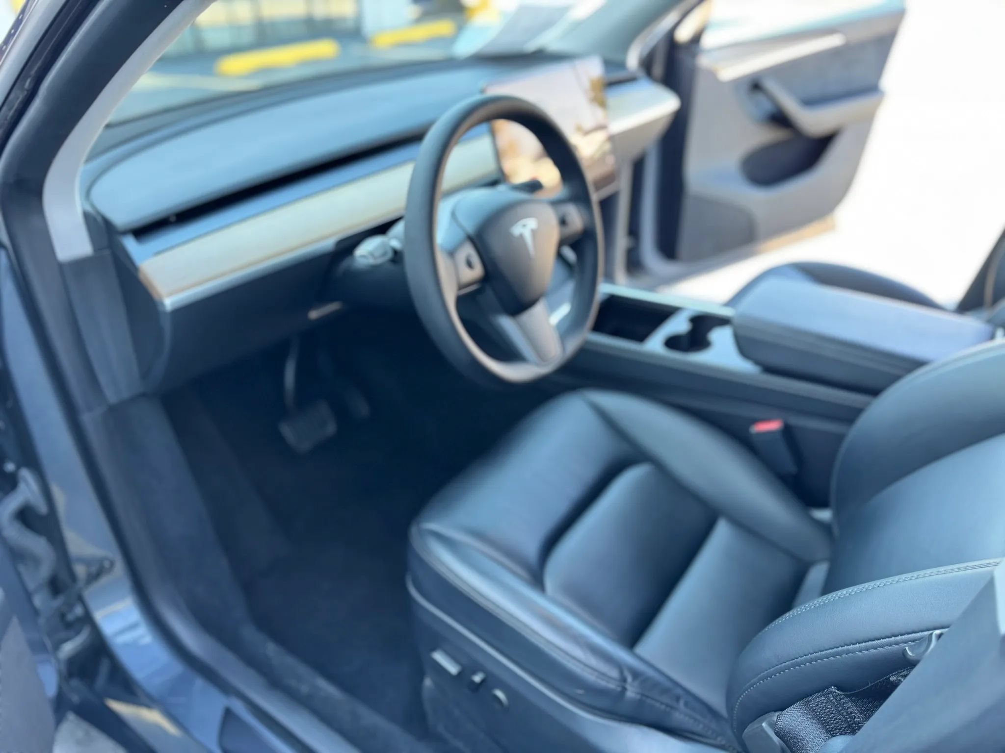 Used 2023 Tesla Model Y Long Range AWD/4WD image 9