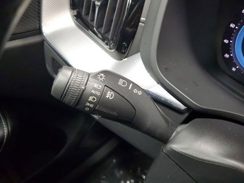 Used 2022 Volvo XC60 B6 R-Design image 27