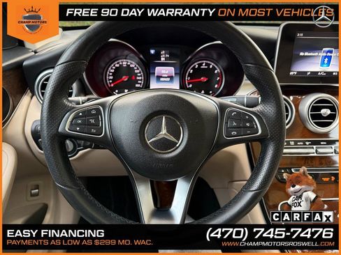 Used 2018 Mercedes-Benz GLC 300 w/ Premium Package image 24