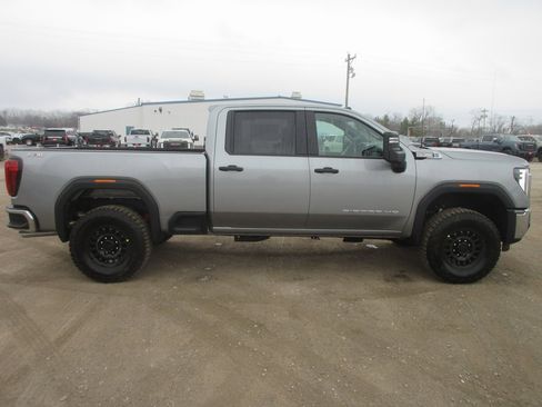 New 2026 GMC Sierra 2500 Pro image 3