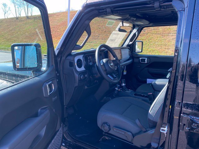New 2026 Jeep Gladiator Sport AWD/4WD image 14