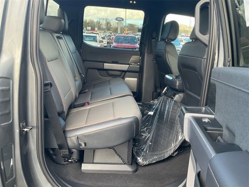 New 2025 Ford F150 Lariat w/ Equipment Group 501A Mid image 13
