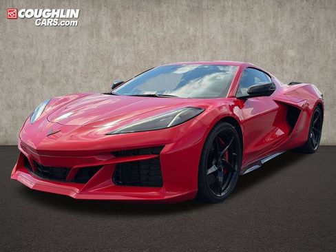 Used 2025 Chevrolet Corvette E-Ray w/ Stealth Interior Trim Package AWD/4WD image 4