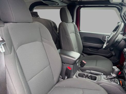 Used 2021 Jeep Wrangler Sport image 5